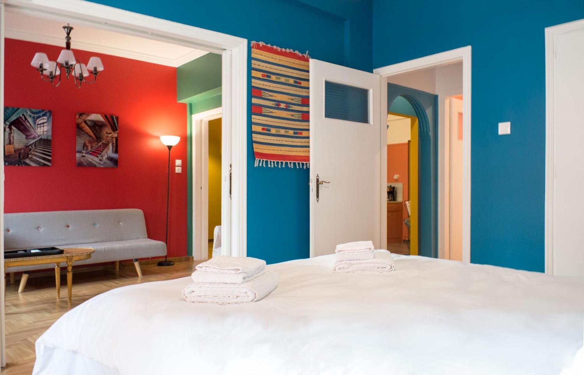 "Casa De Colores", Next To The Metro Aten Exteriör bild