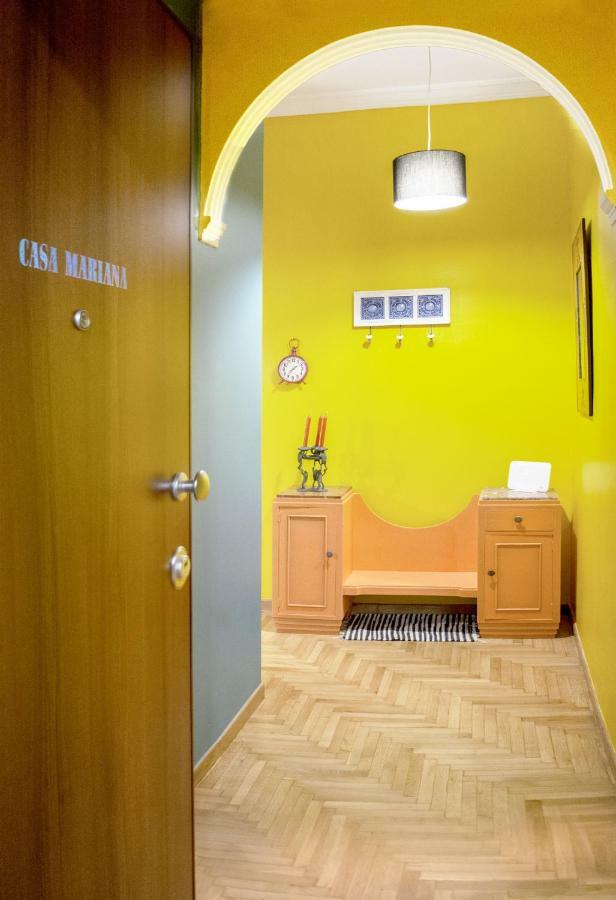 "Casa De Colores", Next To The Metro Aten Exteriör bild